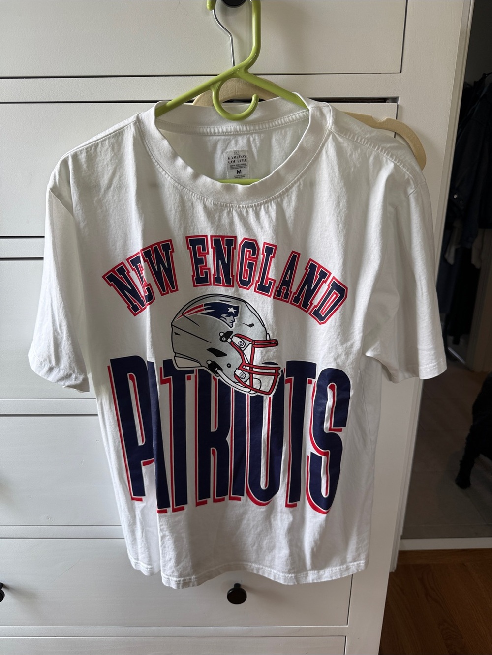 New England Patriots White Graphic T-Shirt